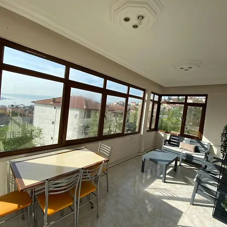 Goel Ve Dag Manzarali Holiday home *